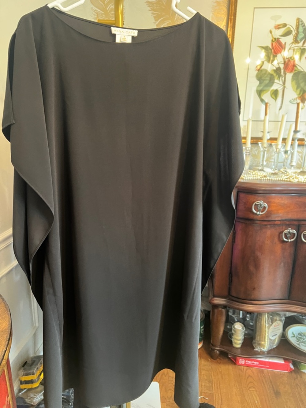 Anna Cate black dress with flowy short sleeves/sides- NWOT